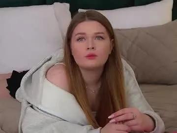 crystallyons on Chaturbate