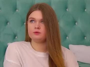 crystallyons on Chaturbate