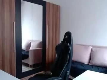 darius_94 — Hitalk, laugh & wild play -- pvt open for closer connectionsilence = distance, talking = closenessgoal 120/10k -- hours on  1/9every tip brings more fun & wild moments