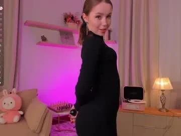 darklycurious on Chaturbate