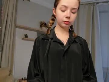 darklycurious on Chaturbate