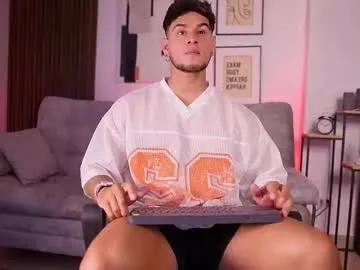 davies_brown on Chaturbate