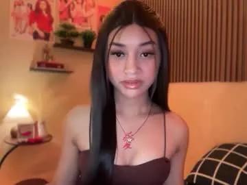 devine_goddessx on Chaturbate