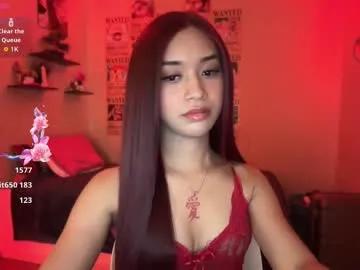 devine_goddessx on Chaturbate