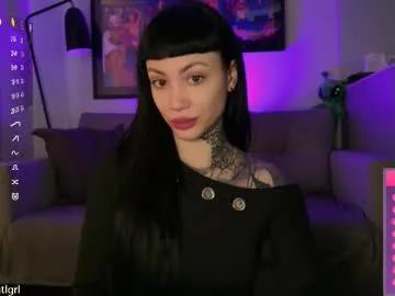 dgtlgrl on Chaturbate