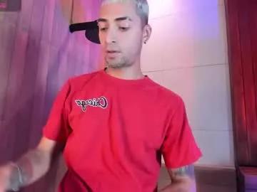 drakeneumann — GOAL: Bicep kiss / hard flex15 [975 tokens remaining] Sweat, muscle and desire. My body is pumped, hot and ready to be pushed harder. Come in... touch, play #gym #camshow #cock #oilshow #lovense