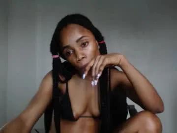 ellababy8 on Chaturbate