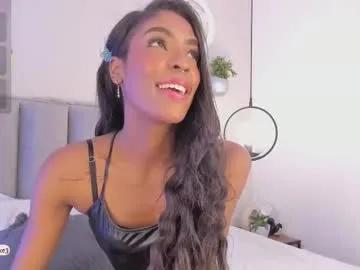emely_deluxe on Chaturbate