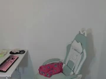 emerald_sparkles on Chaturbate