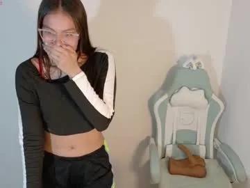 emerald_sparkles — GOAL: Oil naked with red ass [178 tokens remaining] 