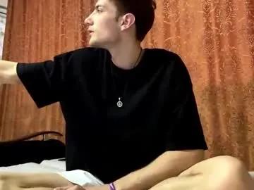 emiliacouple on Chaturbate