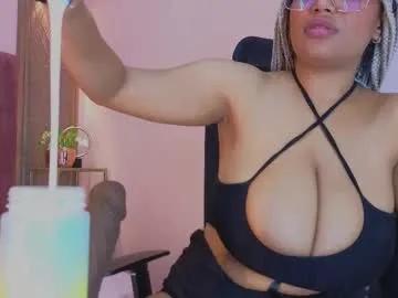 emy_leon on Chaturbate