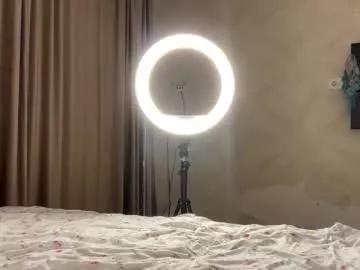 endlessmia on Chaturbate