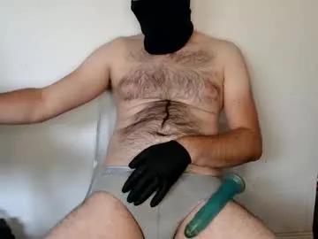 englishshyguyuk on Chaturbate