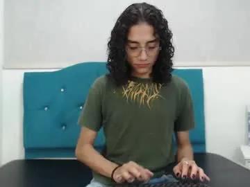 ethanblackwoodd on Chaturbate