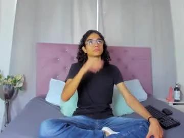 ethanblackwoodd on Chaturbate