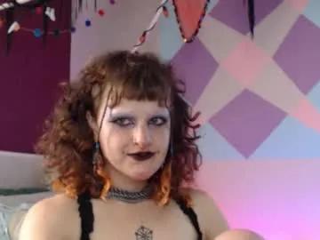 friskyflowers on Chaturbate