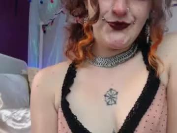 friskyflowers on Chaturbate