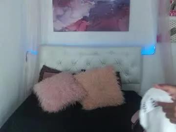 gina_foxx on Chaturbate