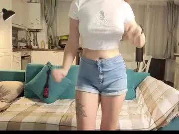 girlfrend10 on Chaturbate