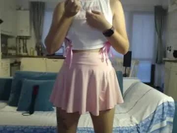 girlfrend10 on Chaturbate