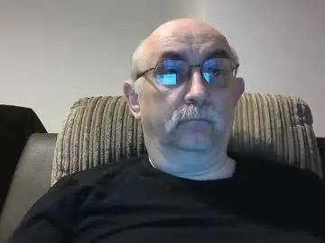 grey_dom on Chaturbate