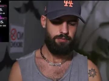 hairyrobxxx on Chaturbate