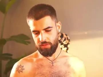 hairyrobxxx on Chaturbate