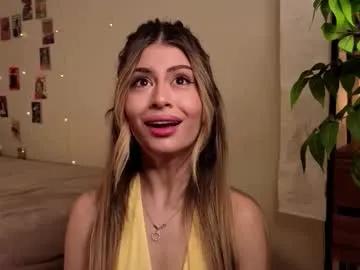 holayoula on Chaturbate