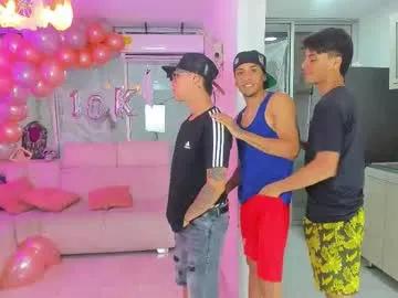 houseofwarrios on Chaturbate