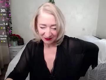 hunters_woman — GOAL: Breast massage [15 tokens remaining] Welcome to my room! #mature #blonde #bigboobs #milf #bigass