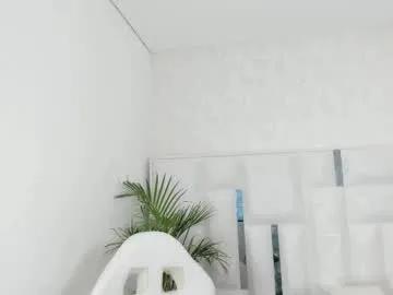 imkrystall on Chaturbate