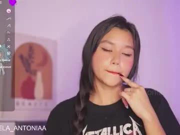 isabela_antonia_ on Chaturbate