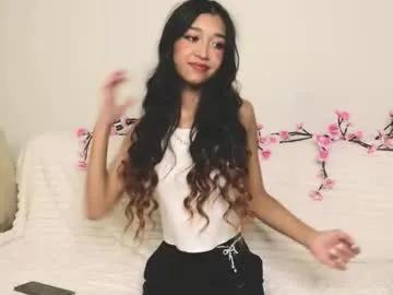 isauraangeletti on Chaturbate