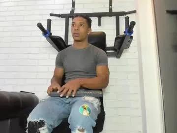 italomoore on Chaturbate