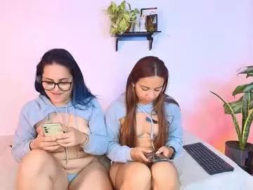 jules_n_gia on Chaturbate