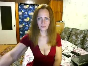 juliaa_foxi on Chaturbate