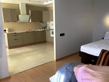 karlenegries on Chaturbate