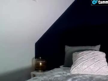 kimihoney_ on Chaturbate