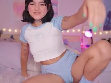 kittenmoon_ on Chaturbate