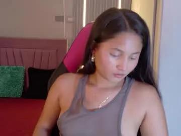 laly_cherry_ on Chaturbate