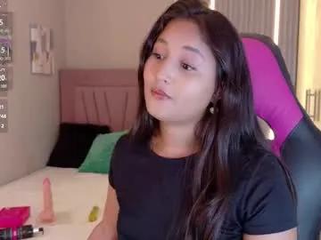 laly_cherry_ on Chaturbate