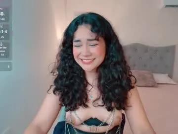 larissalove_doll on Chaturbate