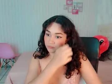 larissalove_doll on Chaturbate