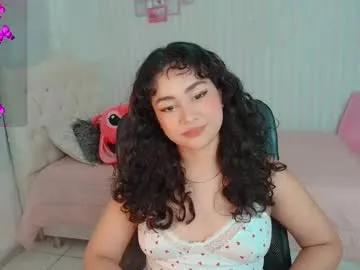 larissalove_doll on Chaturbate