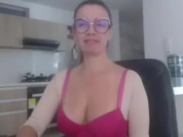 latinpaprika on Chaturbate