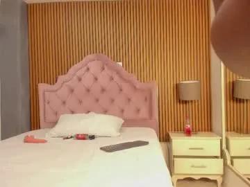 laurensnow1_ on Chaturbate