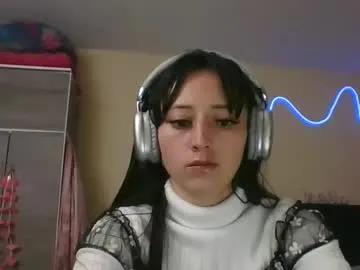 lia_queen610 on Chaturbate