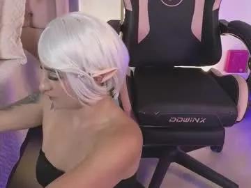 linoshka_1 on Chaturbate