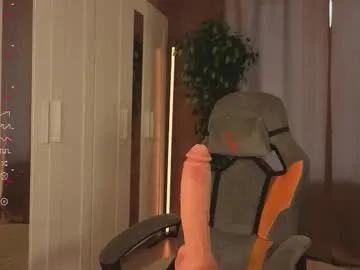 loney__tunes on Chaturbate